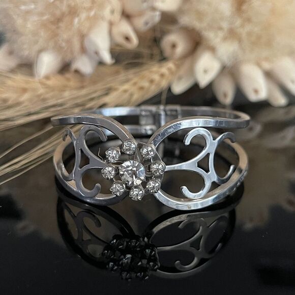 VINTAGE Silver plated cuff - Picture 2 of 4